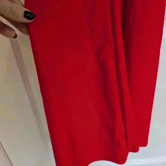 Fashion  nova red jumpsuit size M with flared pants - Picture 2 of 8